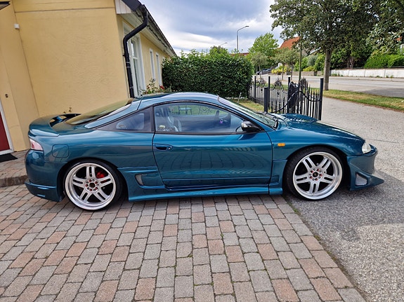 Mitsubishi Eclipse 4 of 5