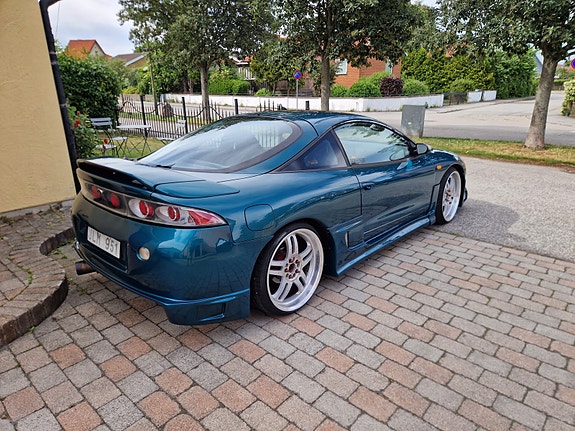 Mitsubishi Eclipse 2 of 5