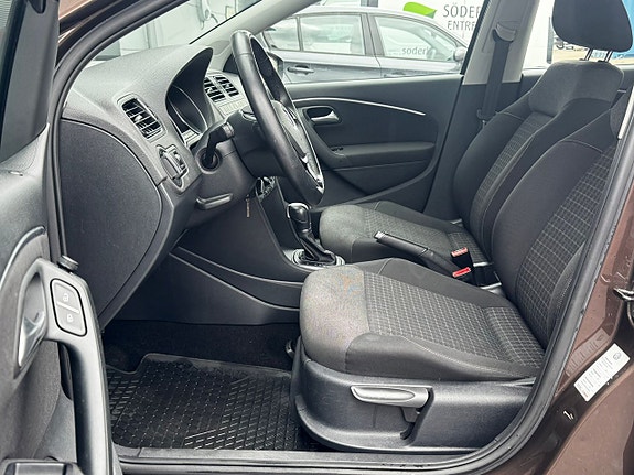 Volkswagen Polo 15 of 19