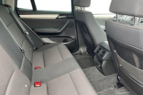 BMW X3 20 of 29