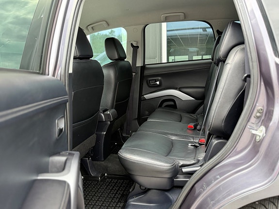 Mitsubishi Outlander 17 of 30