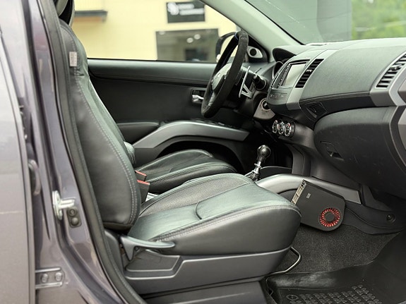 Mitsubishi Outlander 11 of 30