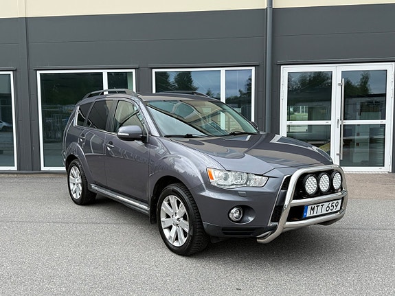 Mitsubishi Outlander 12 of 30