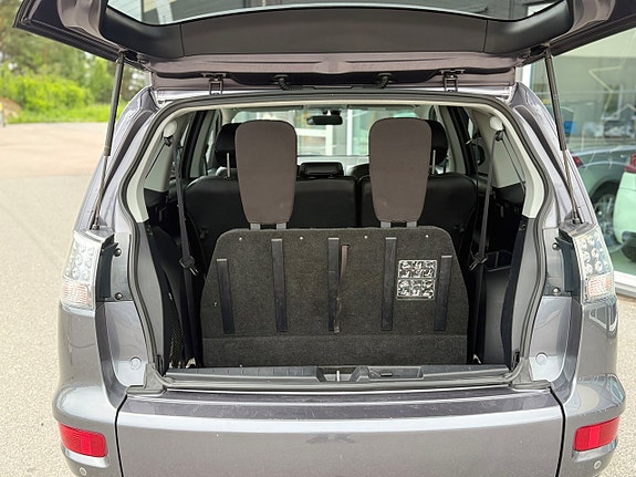 Mitsubishi Outlander 29 of 30