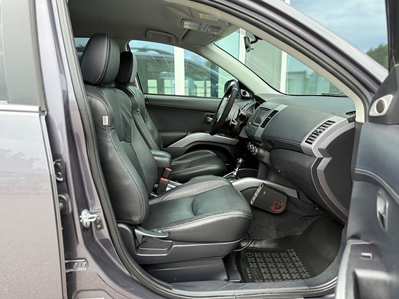 Mitsubishi Outlander 4 of 5