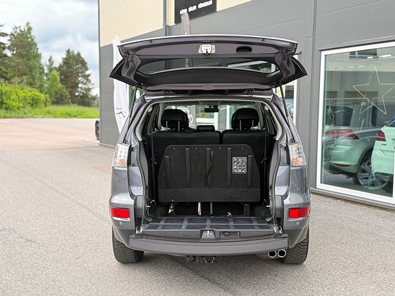 Mitsubishi Outlander 30 of 30
