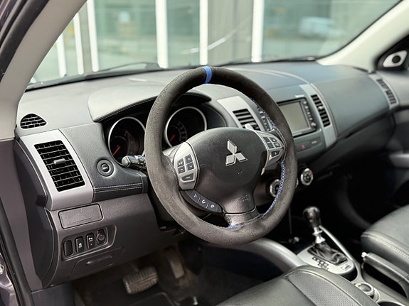 Mitsubishi Outlander 18 of 30