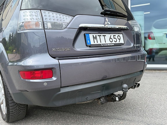 Mitsubishi Outlander 28 of 30