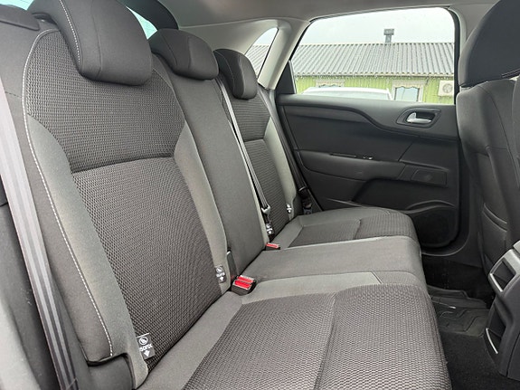 Citroen C4 13 of 24