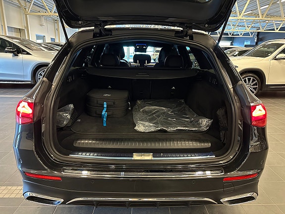 Mercedes-Benz E300 e 12 of 19