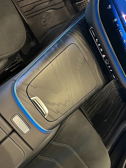 Mercedes-Benz E300 e 16 of 19