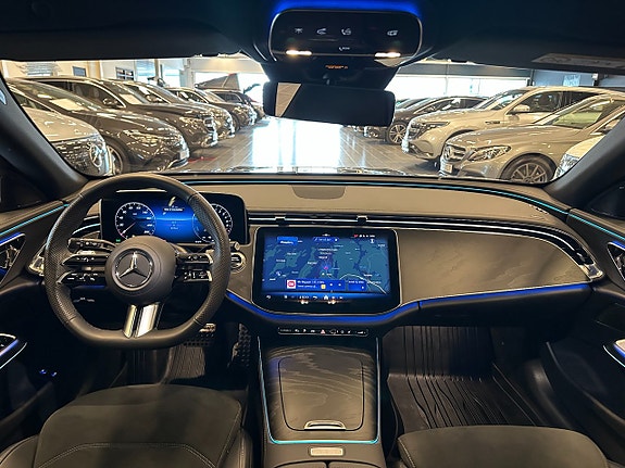 Mercedes-Benz E300 e 9 of 19