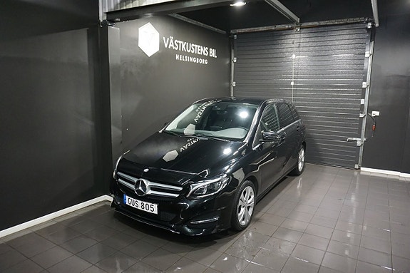 Mercedes-Benz B200 4 of 5