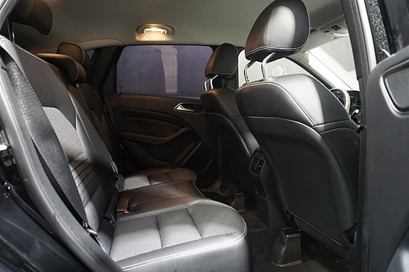 Mercedes-Benz B200 10 of 23