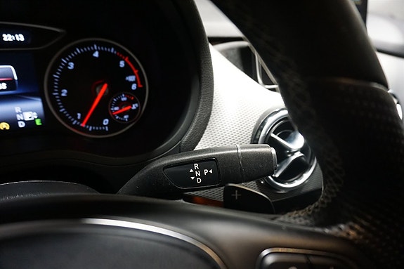 Mercedes-Benz B200 19 of 23