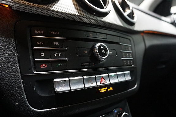Mercedes-Benz B200 15 of 23