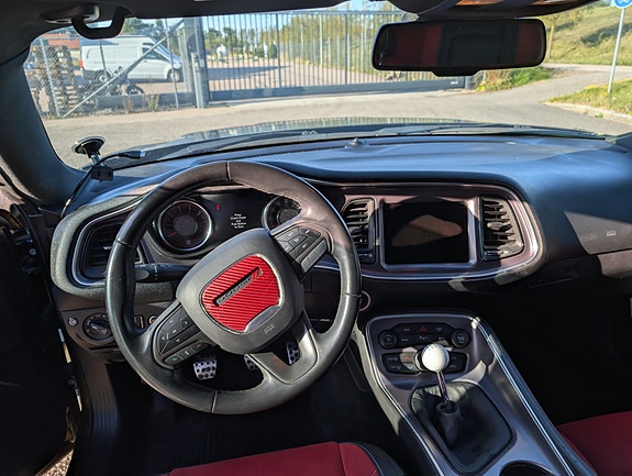 Dodge Challenger 5 of 5