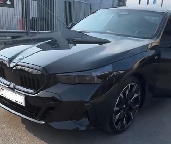 BMW 550e 5 of 21