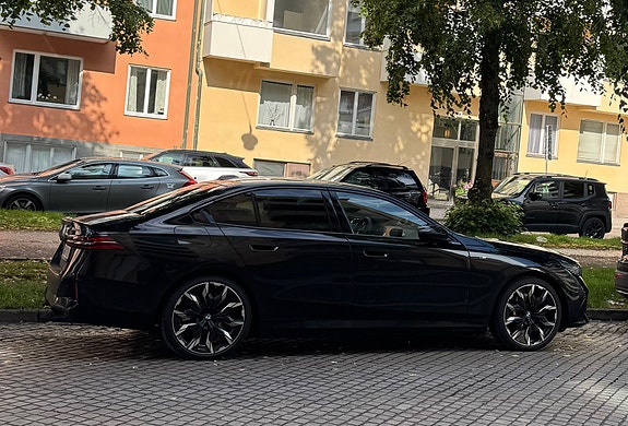 BMW 550e 7 of 21