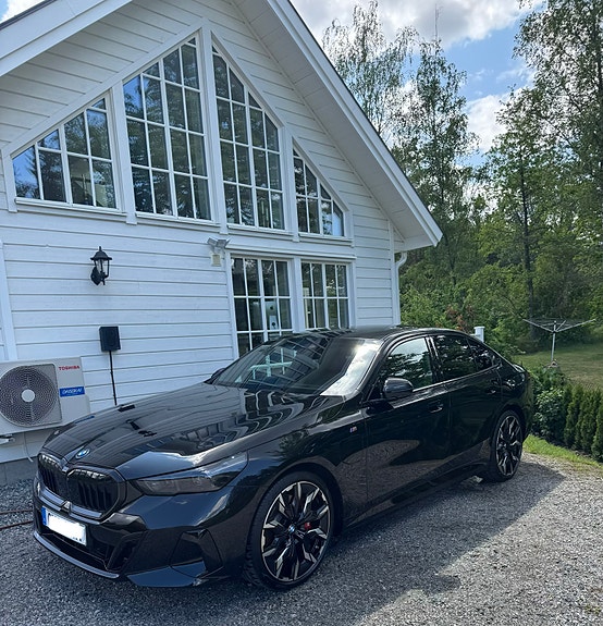 BMW 550e 4 of 21