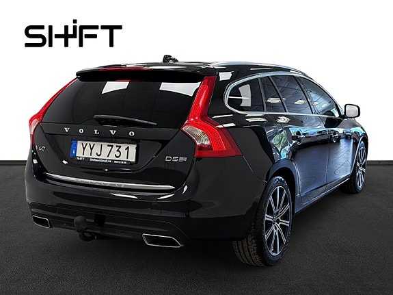 Volvo V60 4 of 5
