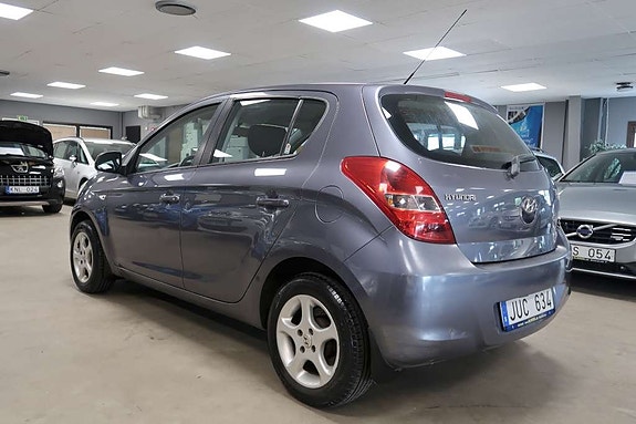 Hyundai i20 4 of 5