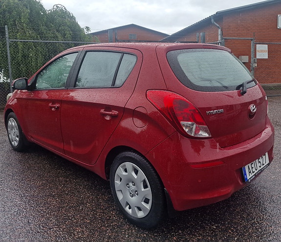 Hyundai i20 4 of 5