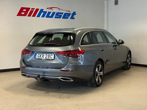 Mercedes-Benz C300 3 of 5