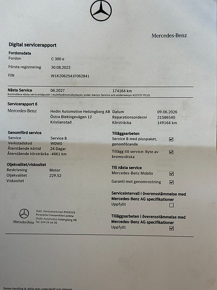 Mercedes-Benz C300 17 of 17