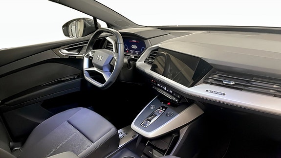 Audi Q4 e-tron 11 of 14