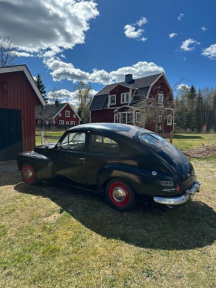 Volvo PV 2 of 3