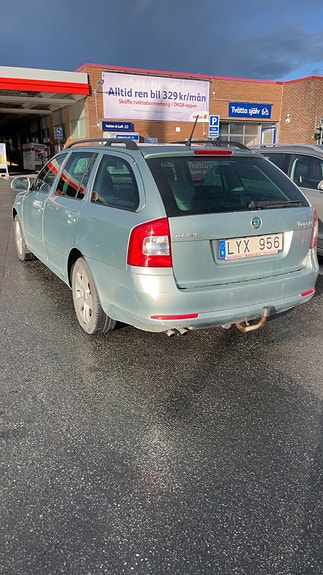 Skoda Octavia 3 of 5