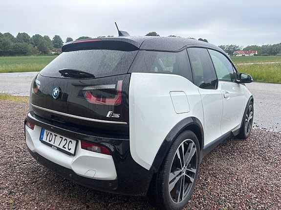 BMW i3s 4 of 5
