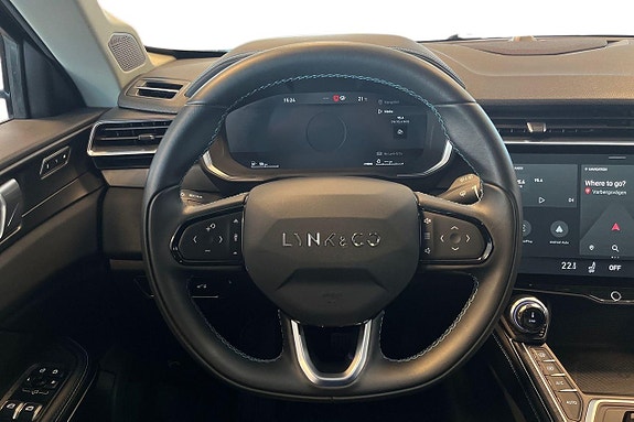 Lynk & Co 01 16 of 30