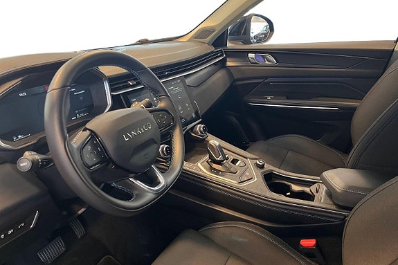 Lynk & Co 01 14 of 30