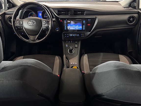 Toyota Auris 21 of 29