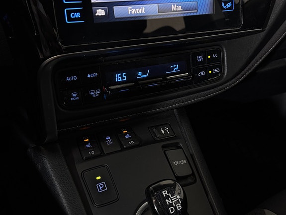 Toyota Auris 25 of 29