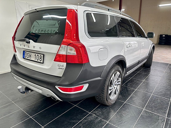 Volvo XC70 3 of 5