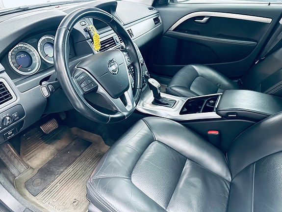 Volvo XC70 11 of 19