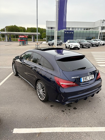 Mercedes-Benz CLA45 3 of 8