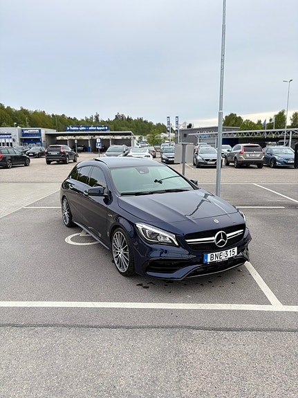 Mercedes-Benz CLA45 2 of 8