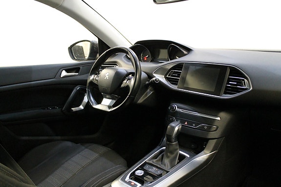 Peugeot 308 10 of 11