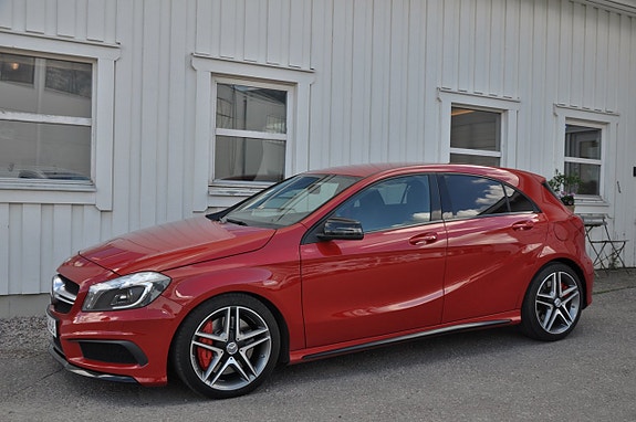 Mercedes-Benz A45 2 of 5