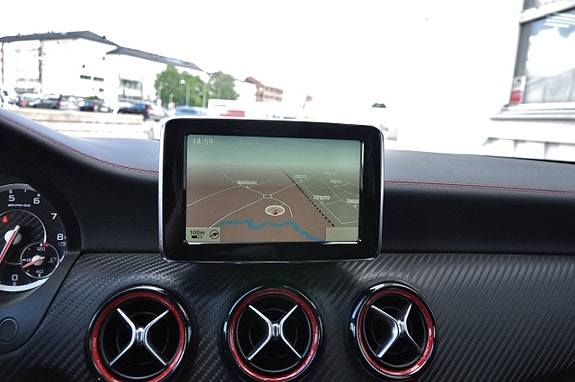 Mercedes-Benz A45 12 of 14