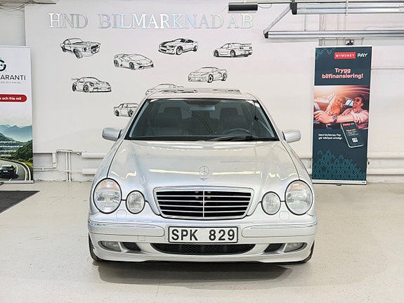 Mercedes-Benz E240