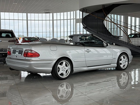Mercedes-Benz CLK430 7 of 20