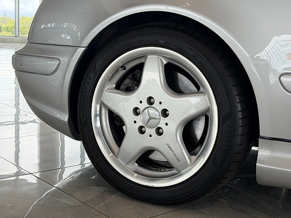 Mercedes-Benz CLK430 8 of 20