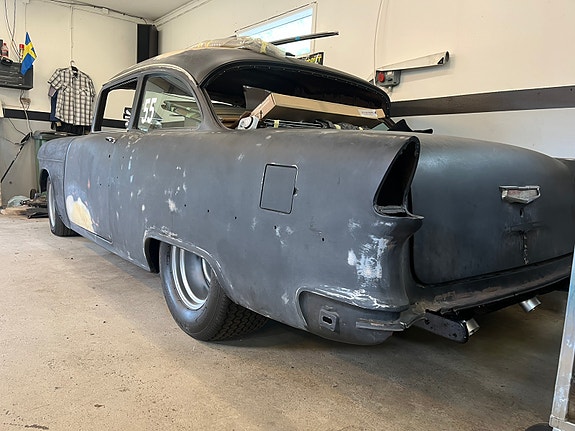 Chevrolet 210 2 of 5