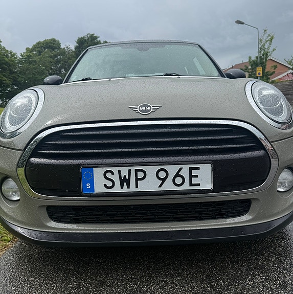 MINI Cooper 5 of 5