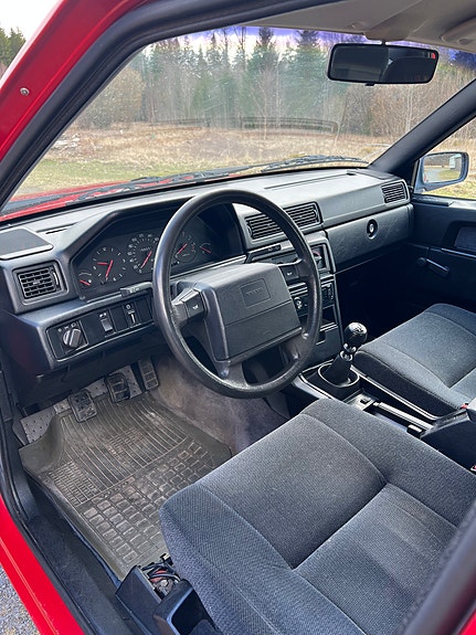 Volvo 940 3 of 4